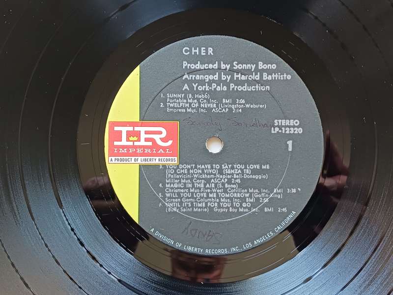 Cher - Cher   ( 1966 US released LP ))