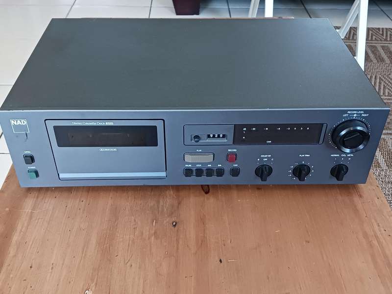Nad stereo cassette Deck 6325  ( in a like new condition. )
