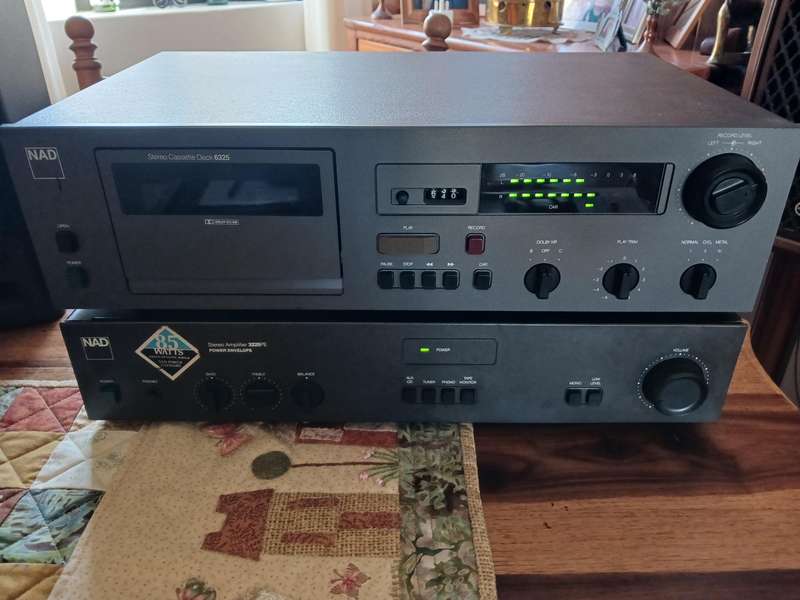Nad Stereo Integrated Amplifier Model 3225PE  ( 25 watts per channel.)