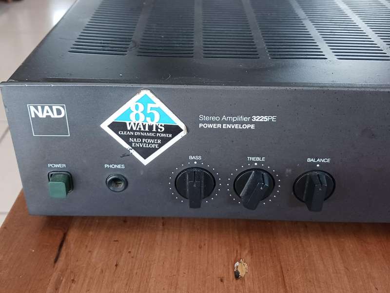 Nad Stereo Integrated Amplifier Model 3225PE  ( 25 watts per channel.)