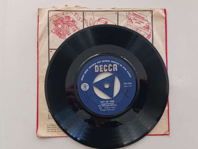 The Rolling Stones - Mothers Little Helper / Out Of Time ( Rare 1966 Rhodesian released 7' vinyl.)