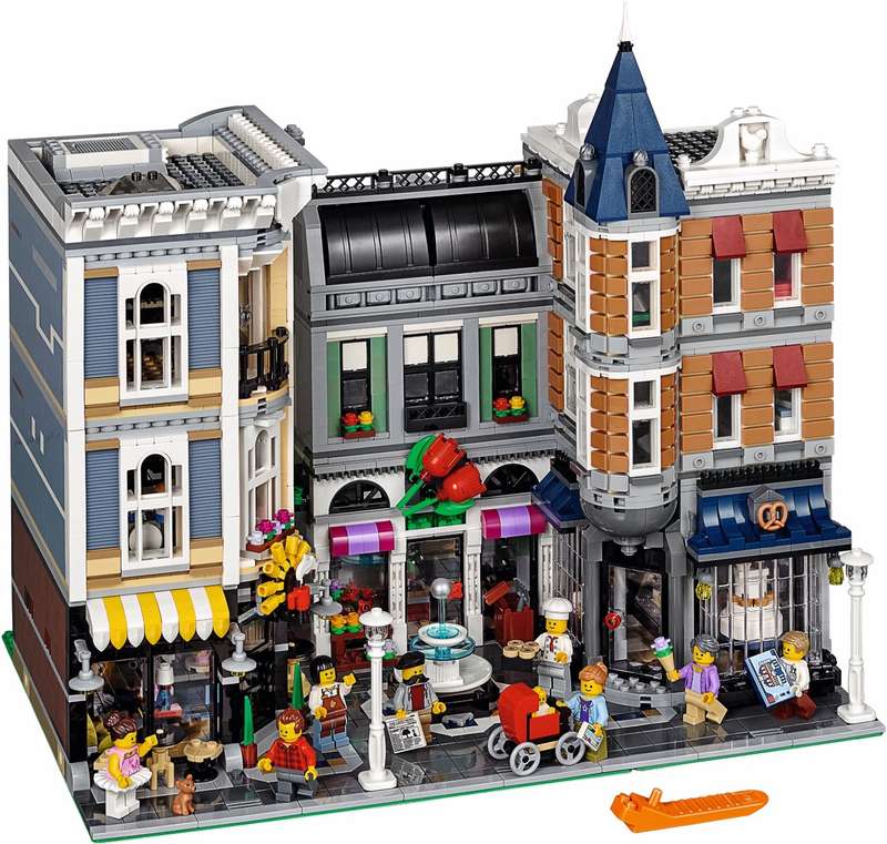 New LEGO Creator Expert Assembly Square Modular Building - New in Sealed Box - Discontinued (10255)