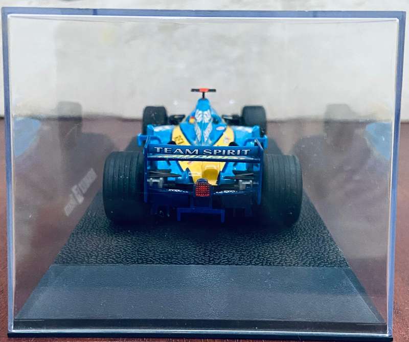 Formula 1: Renault R25 (2005 World Championship Winner) - Fernando Alonso
