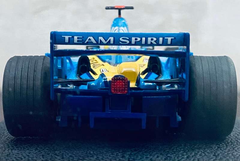 Formula 1: Renault R25 (2005 World Championship Winner) - Fernando Alonso