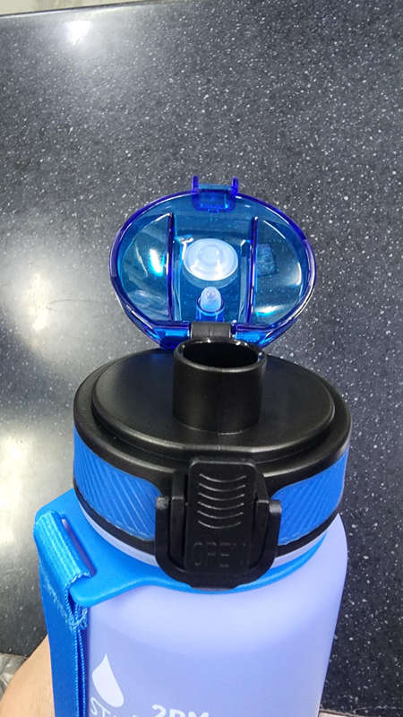 Water bottle everyday water bottle sports water bottle