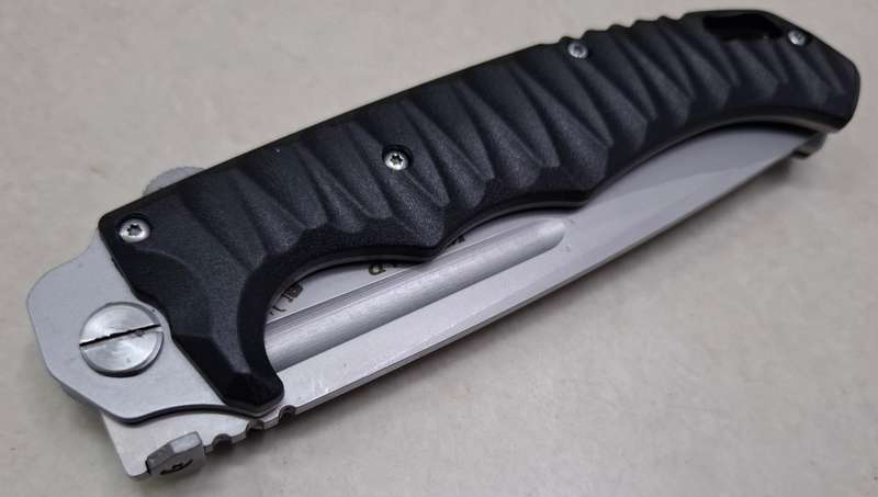 RUSSIAN HOKC 1141 FOLDING KNIFE