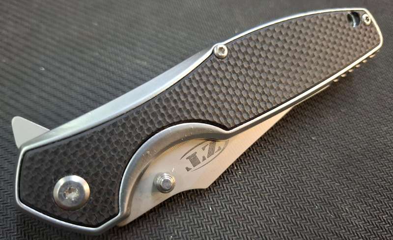ZERO TOLERANCE (ZT) FOLDING KNIFE