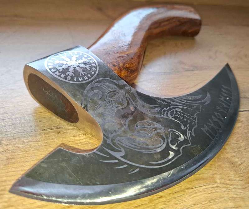 DAMASCUS VIKING AXE (A02)