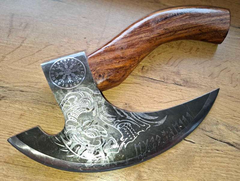 DAMASCUS VIKING AXE (A02)