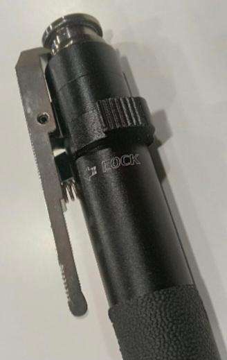AUTOMATIC RETRACTABLE BATON