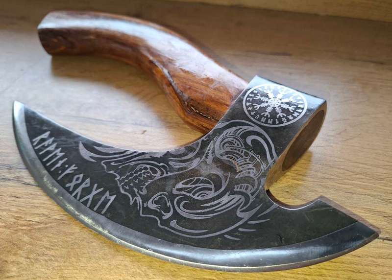 DAMASCUS VIKING AXE (A02)