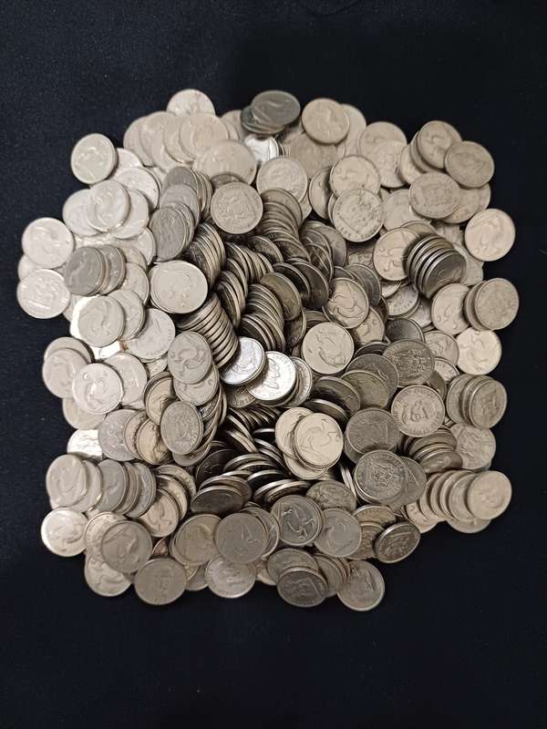 Lot of 600 Nickel 5c coins. Bid to take all.
