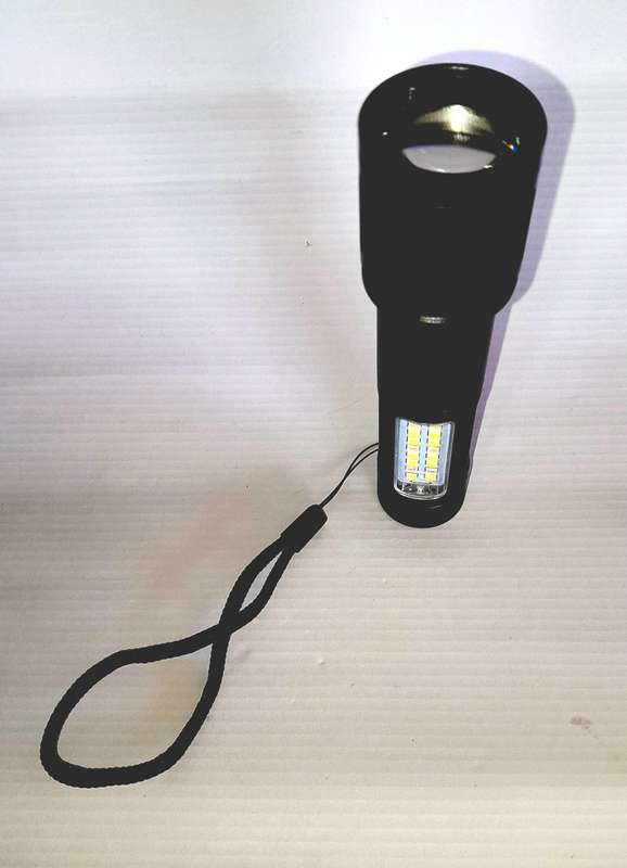USB Rechargeable Mini Torch with Zoom Function