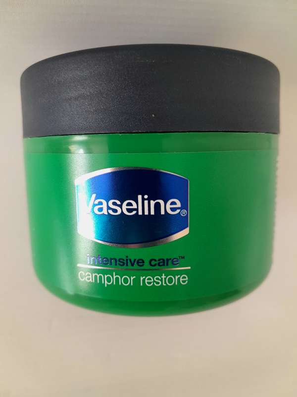 Vaseline Intensive Care Camphor Restore Cream 250ml