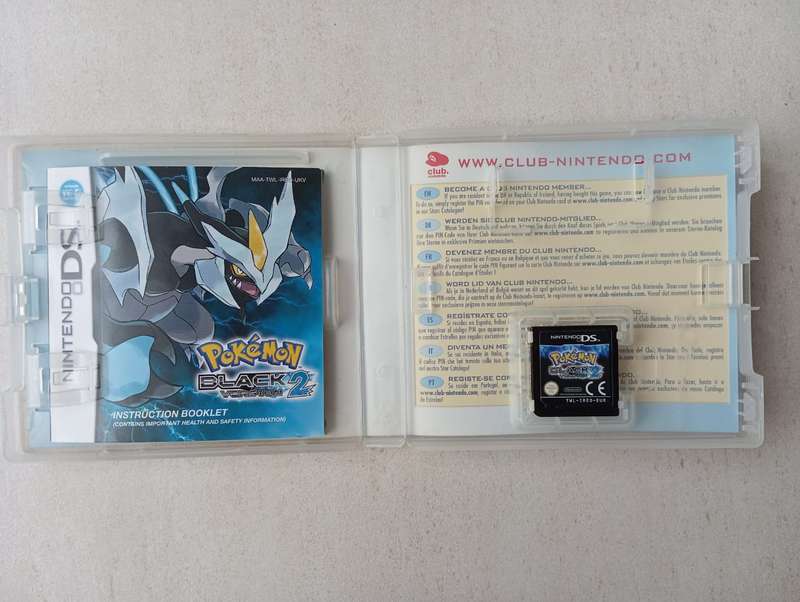 Pokemon Black Version 2 CIB