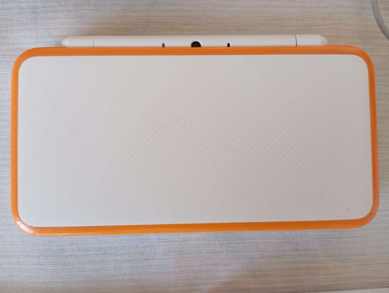 new nintendo 2ds XL console with pokemon games