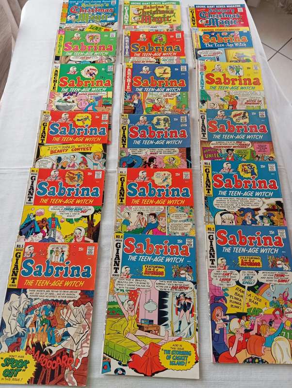 Sabrina the Teenage Witch 1971 comic book lot Archie series