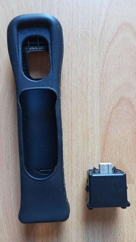 wii motion plus adaptor with silicone sleeve