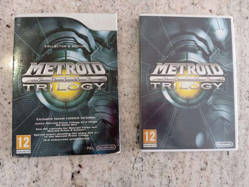 Metroid Prime Trilogy Nintendo WII Manual & History / Art Booklet Included