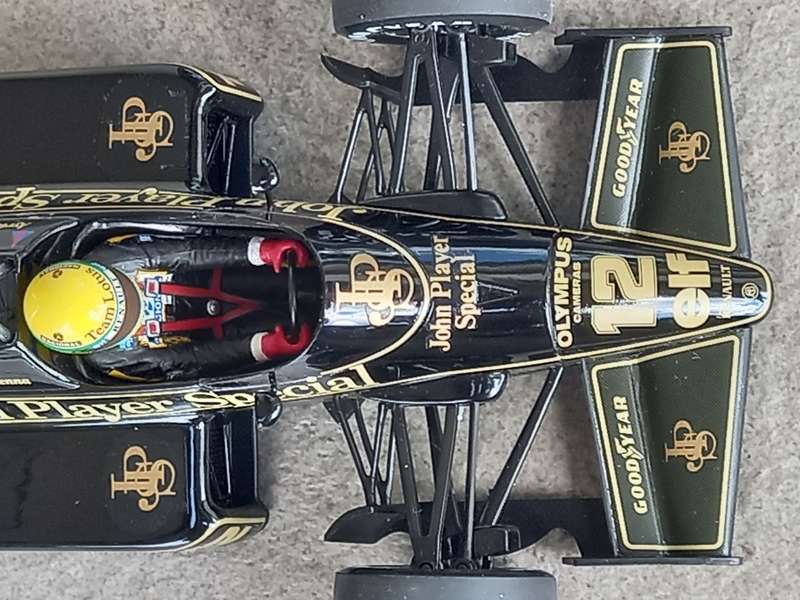 Lotus-Renault 97T - Ayrton Senna - 1985 Grand Prix winner - Minichamps 1/18