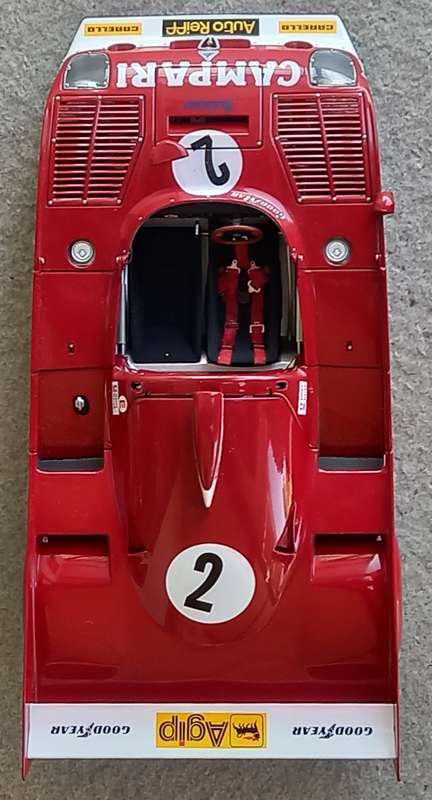 Alfa-Romeo 33 TT 12 - 1975 World Champion sportscar - Autoart 1/18