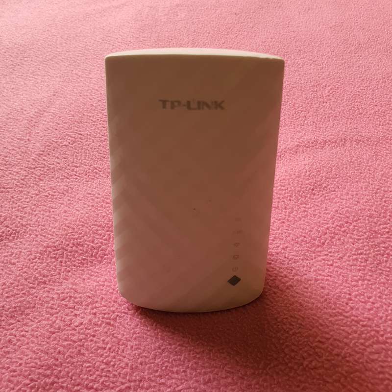 TP-LINK AC750 WiFi Range Extender (RE200)