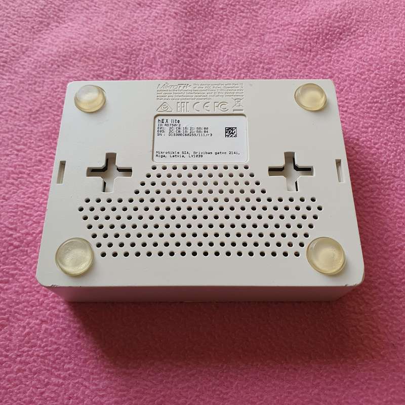 MikroTik hEX Lite RB750R2