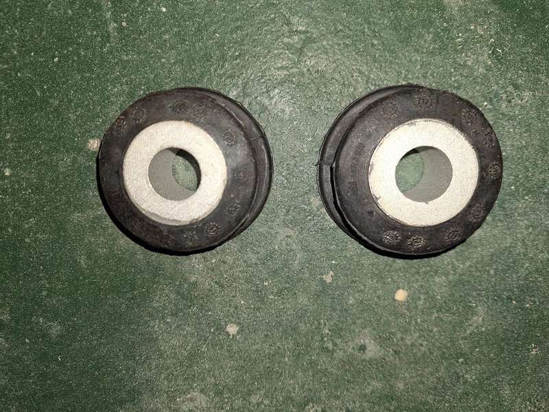 golf 4 front sub frames bushes left and right