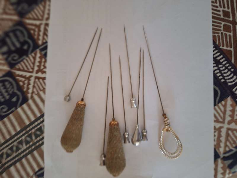 11 HAT PINS