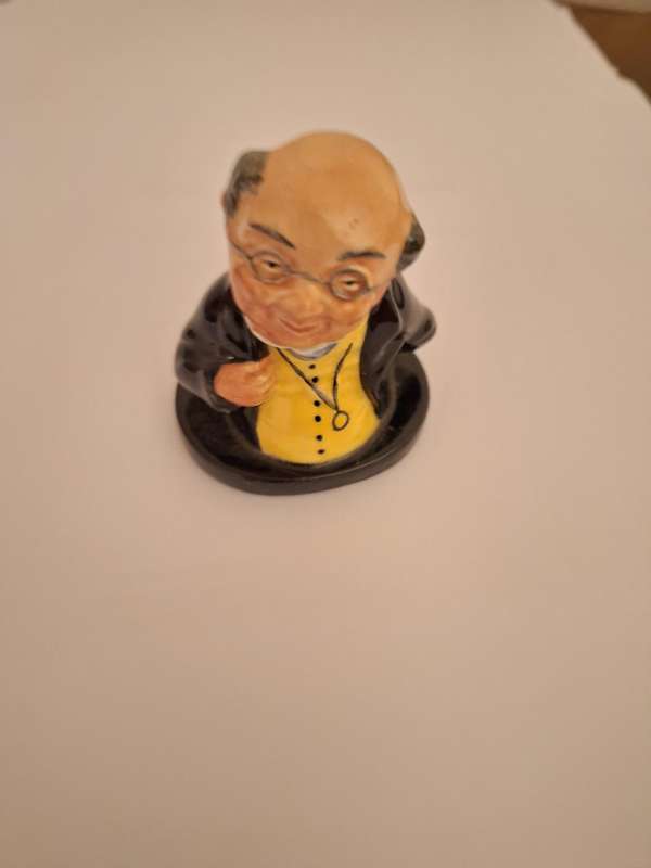 MR PICKWICK BY ROYAL DOULTON