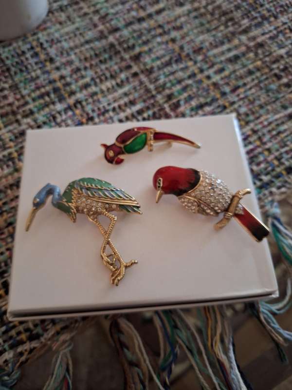 3 BIRD BROOCHES