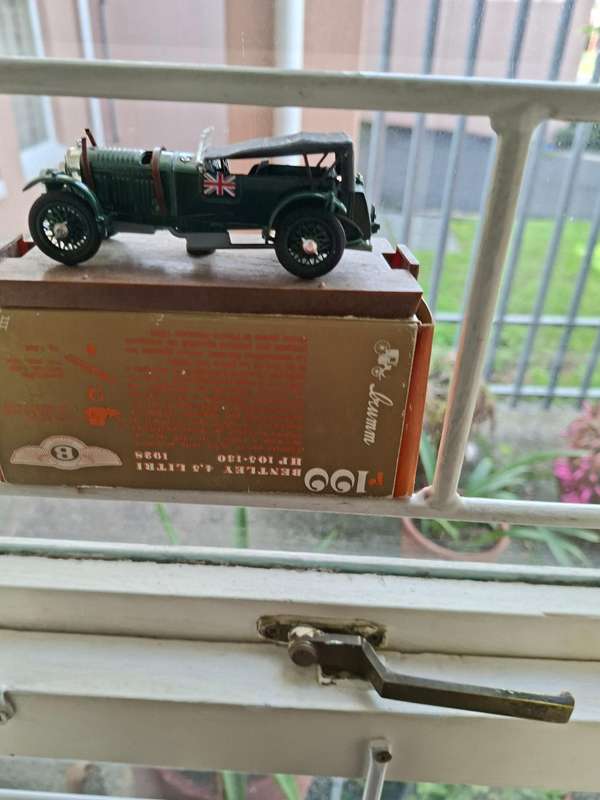 BENTLEY 4/5 LITRE HP 105-130 1928 (1/43)