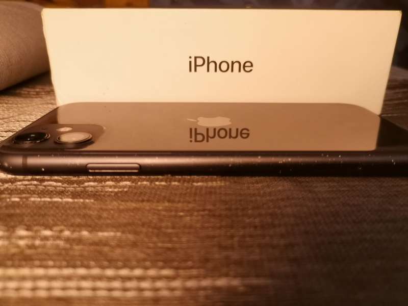 Iphone 11 64 GB