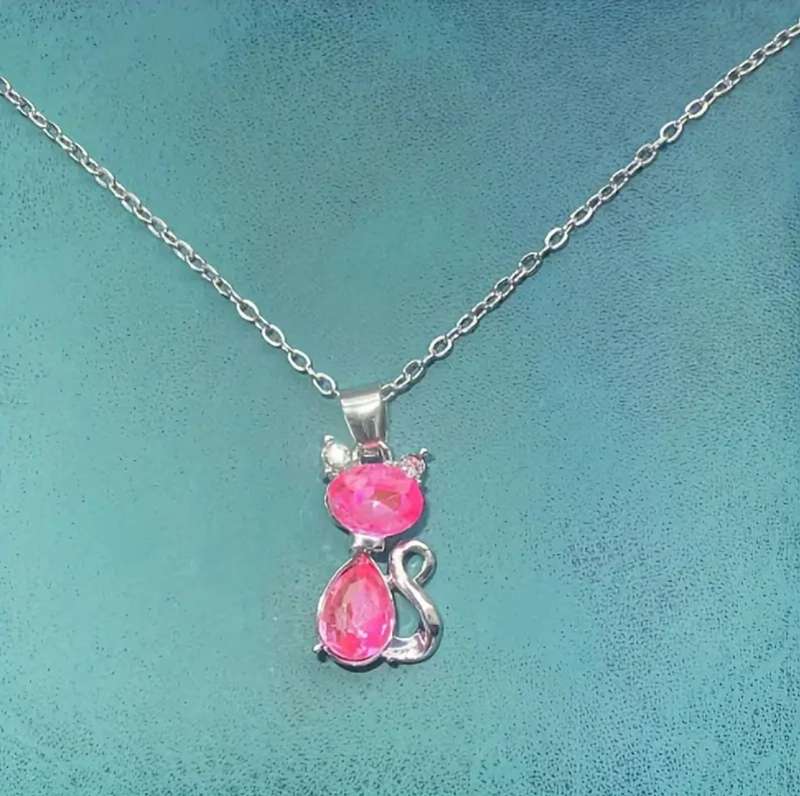 Necklaces Cat Pendant