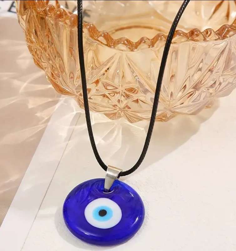 Chic Blue Evil Eye Pendant Necklace - Boho French Style, Alloy, Perfect for Casual Attire & Lunar Ne