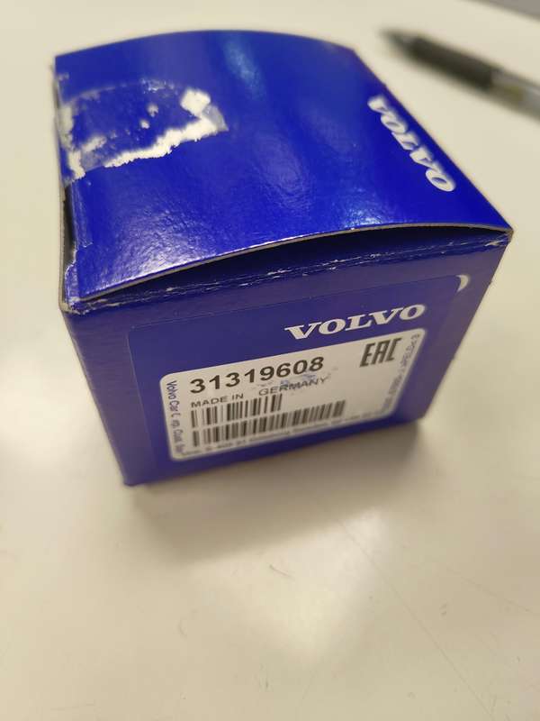 Volvo C30 Thermostat (no housing) - 31319608