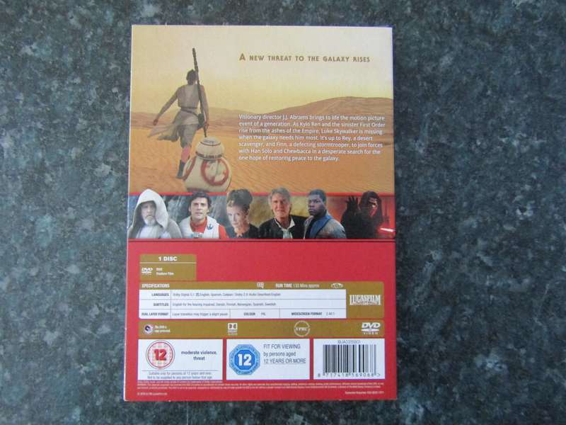 Star Wars: The Force Awakens (DVD)