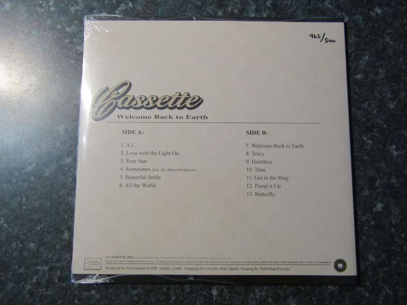 Cassette - Welcome Back To Earth (Vinyl)