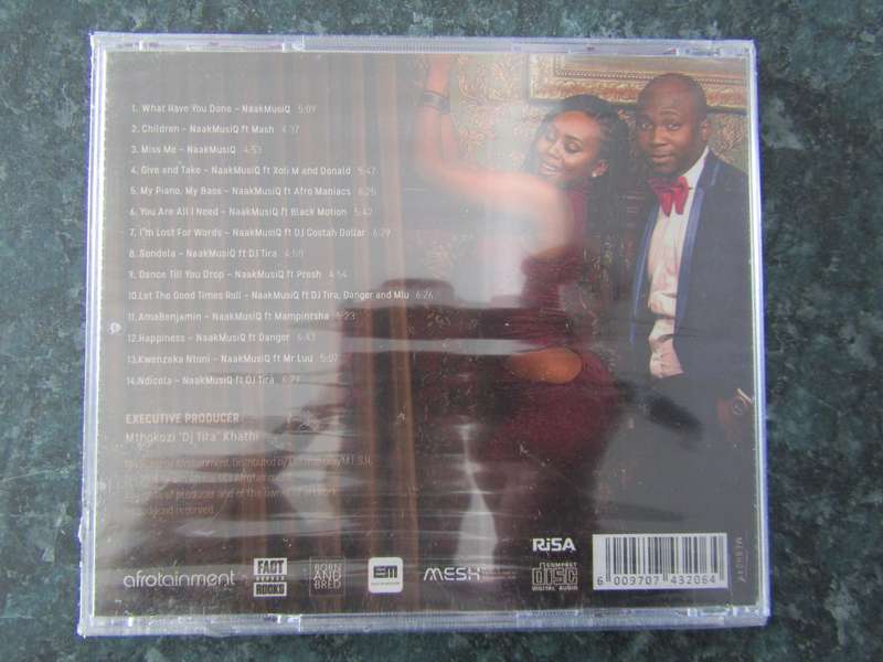 NaakMusiQ - Born To Entertain (CD)
