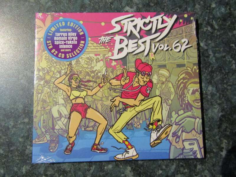 Various  Strictly The Best Vol. 62 (CD)