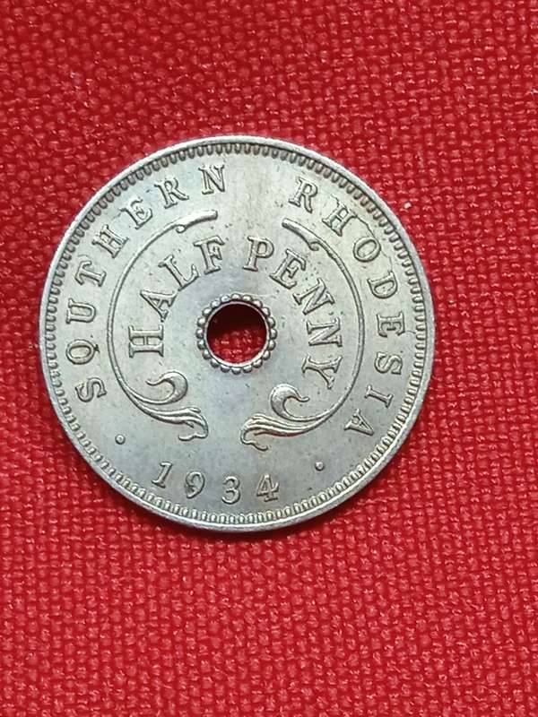 1934 SOUTHERN RHODESIA HALF PENNY WITH DIE CRACK ERROR