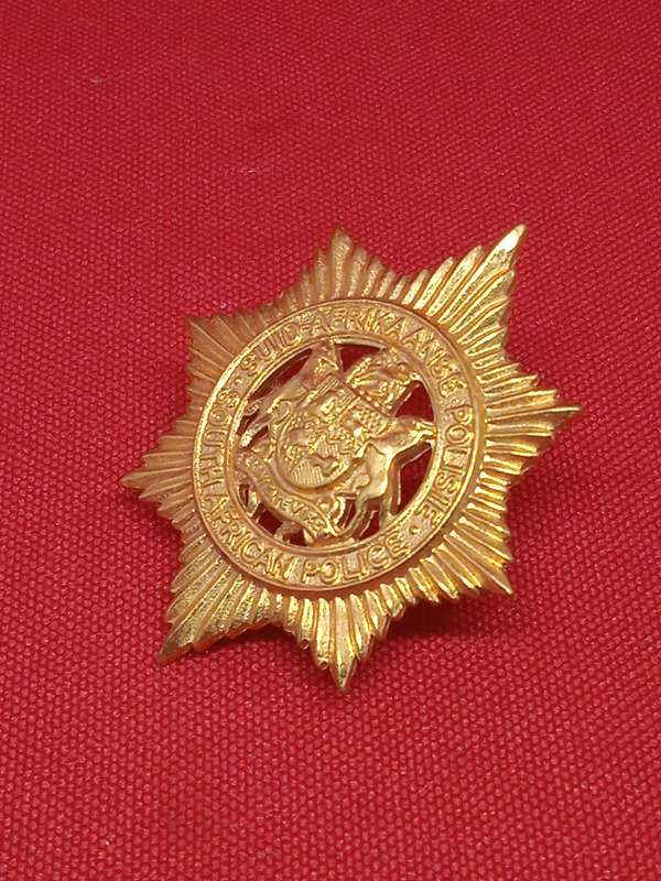 SOUTH AFRICAN POLICE BADGE