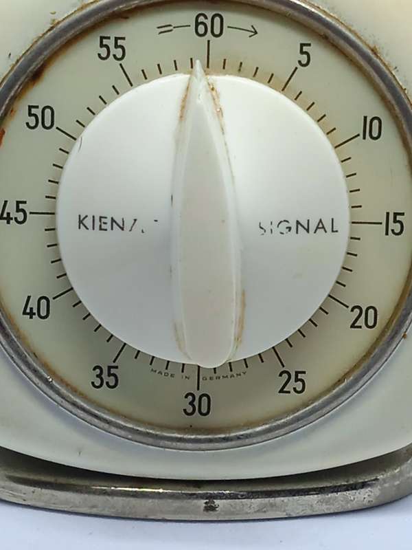 VINTAGE GERMAN KITCHEN TIMER