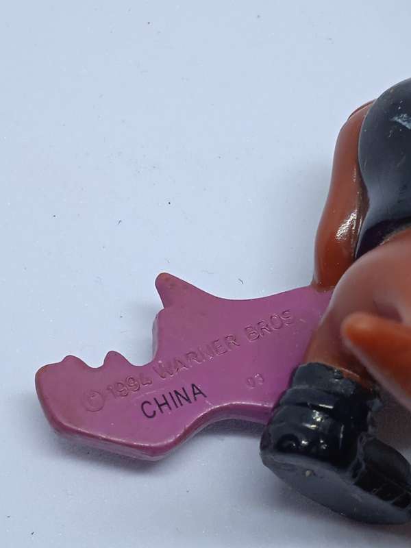 ORIGINAL 1994 TASMANIAN DEVIL(TAZ) FIGURINE