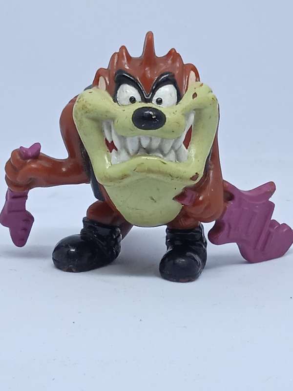 ORIGINAL 1994 TASMANIAN DEVIL(TAZ) FIGURINE