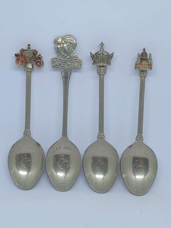 1981 ROYAL WEDDING COMMEMORATIVE SPOONS