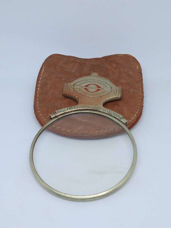 RARE VINTAGE MAGNIFIER