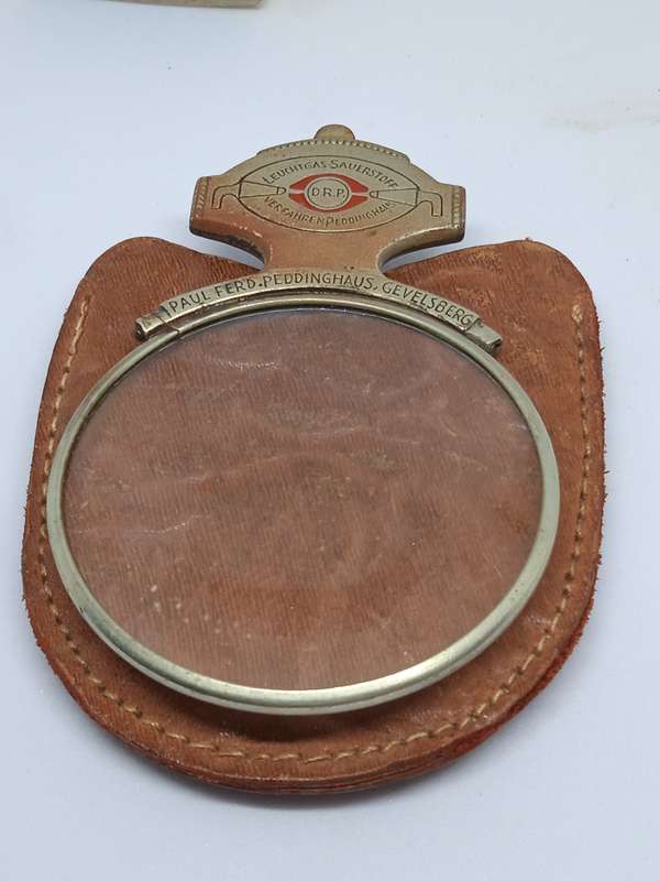 RARE VINTAGE MAGNIFIER