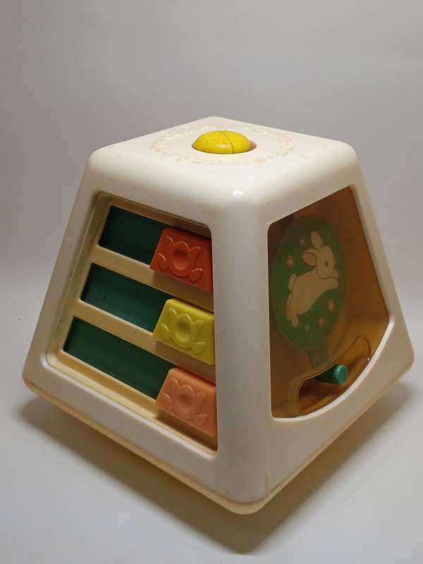 VINTAGE FISHER-PRICE TOY