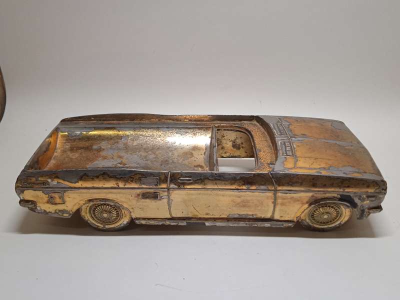 VINTAGE DATSUN SUNNY  COUPE GL  CIGARETTE HOLDER